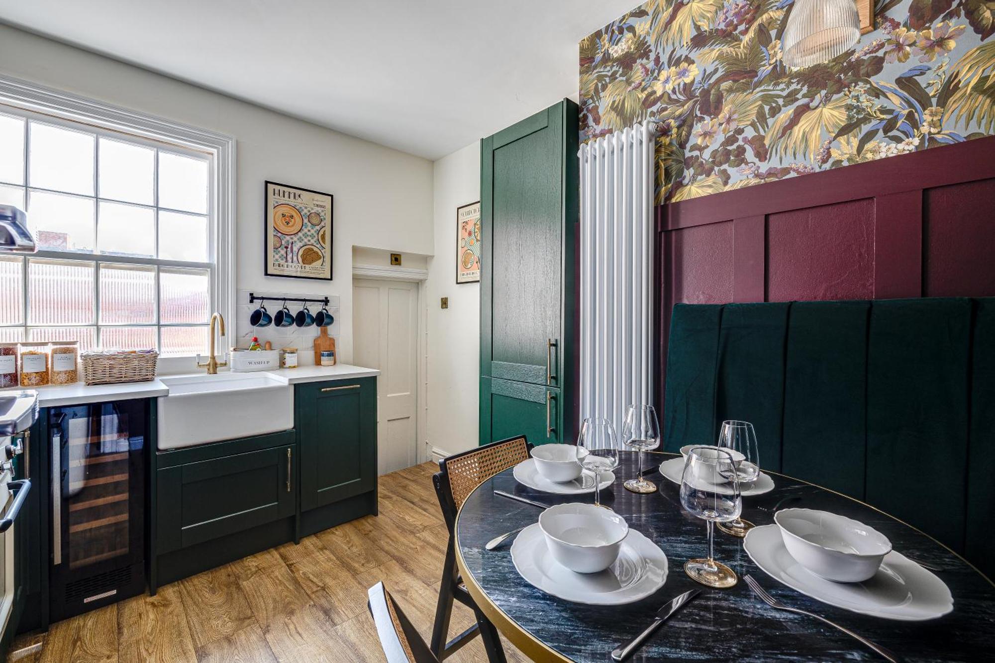 Insta-Worthy Loft On Historic Chester Rows, Sleeps 4 & Free Parking Exterior photo