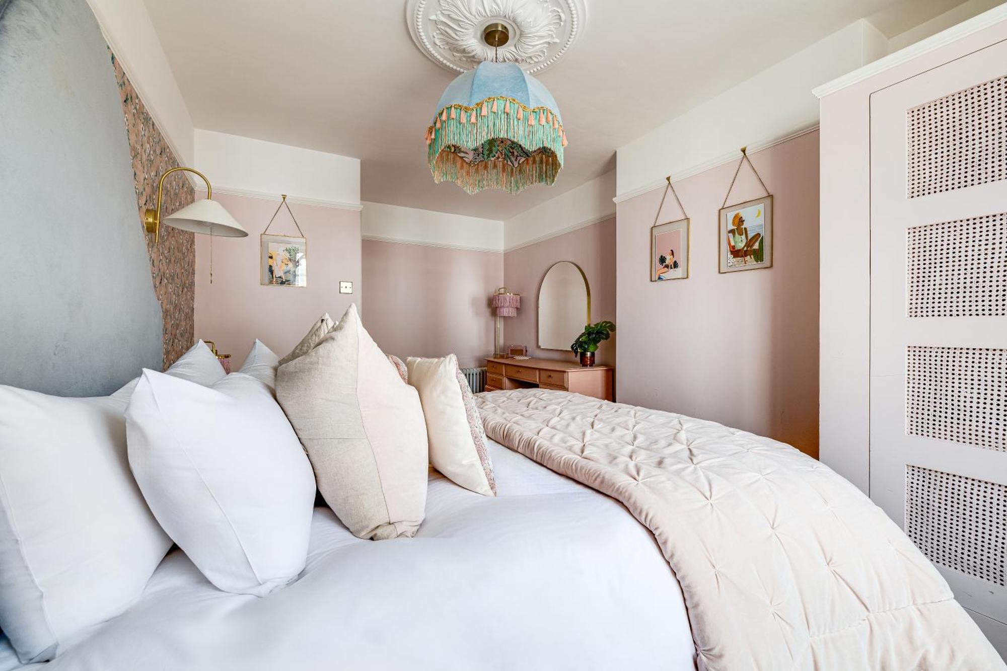 Insta-Worthy Loft On Historic Chester Rows, Sleeps 4 & Free Parking Exterior photo